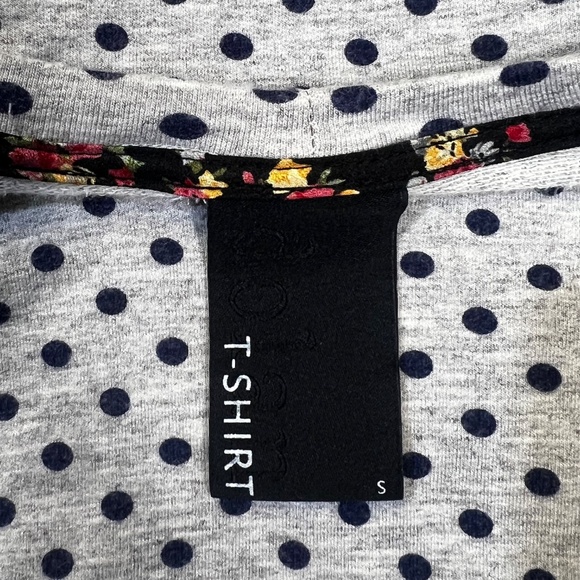 EUC [Dolan] 3/4 Sleeve Top | Grey · Gray & Navy Polka Dot {Anthro} Shirt | Small - Picture 8 of 14